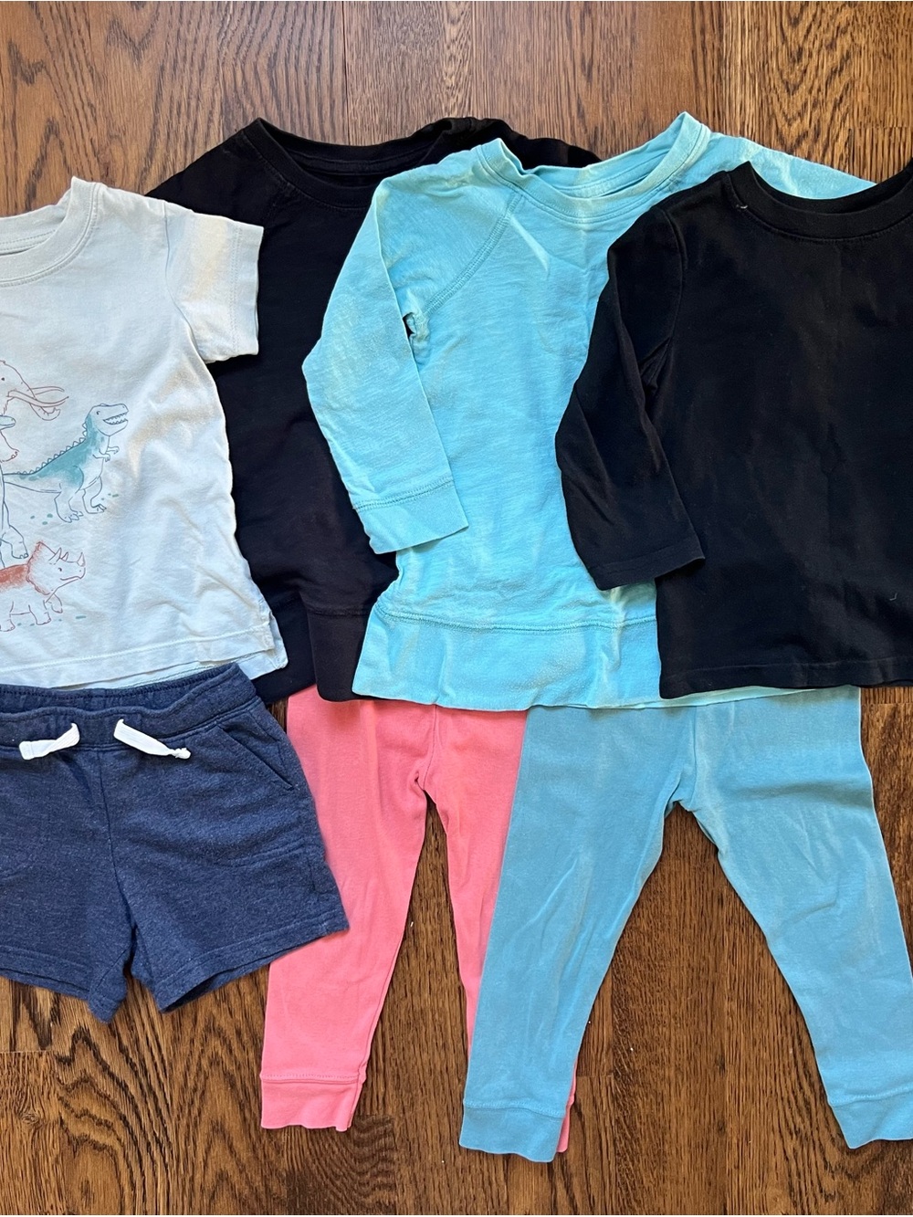 18 mo bundle of 7 items - 3 long sleeves, 2 pants, 1 t-shirt, 1 pair of shorts